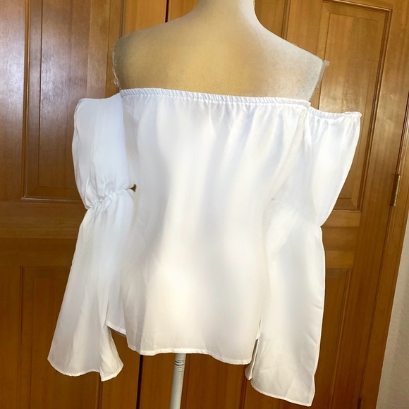 Off Shoulder Chiffon Blouse. - Picture 13 of 16